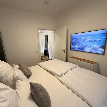 Goldenkey-Suites - Luxury Suite 'Rathausplatz' - Overlooking The Main Square - Air Conditioning & Elevator * Augsburg