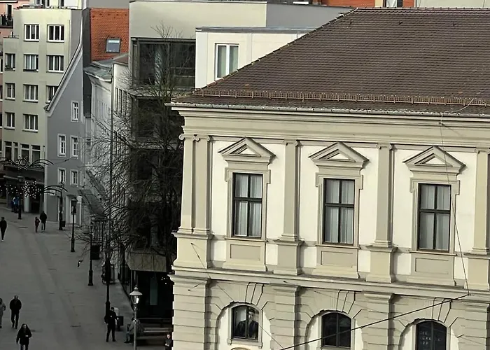 Daire Brand New Luxury On Rathausplatz *