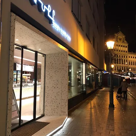 Goldenkey-suites - Luxury 'rathausplatz' - Overlooking The Main Square - Air Conditioning & Elevator Augsburgo
