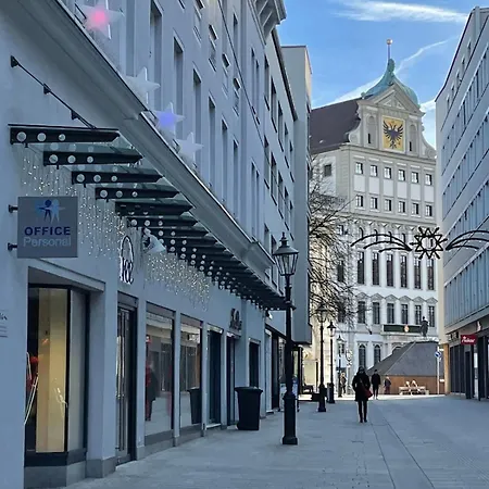 Apartamento Goldenkey-suites - Luxury 'rathausplatz' - Overlooking The Main Square - Air Conditioning & Elevator Augsburgo