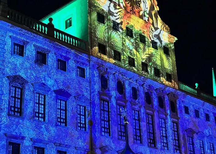 Brand New Luxury On Rathausplatz
